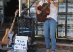 Busking_165367_04.JPG