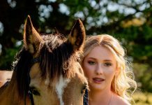 Showgirls joining the quest