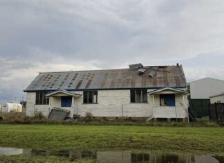 Scam alert as storm-hit communities urged to lodge insurance claims